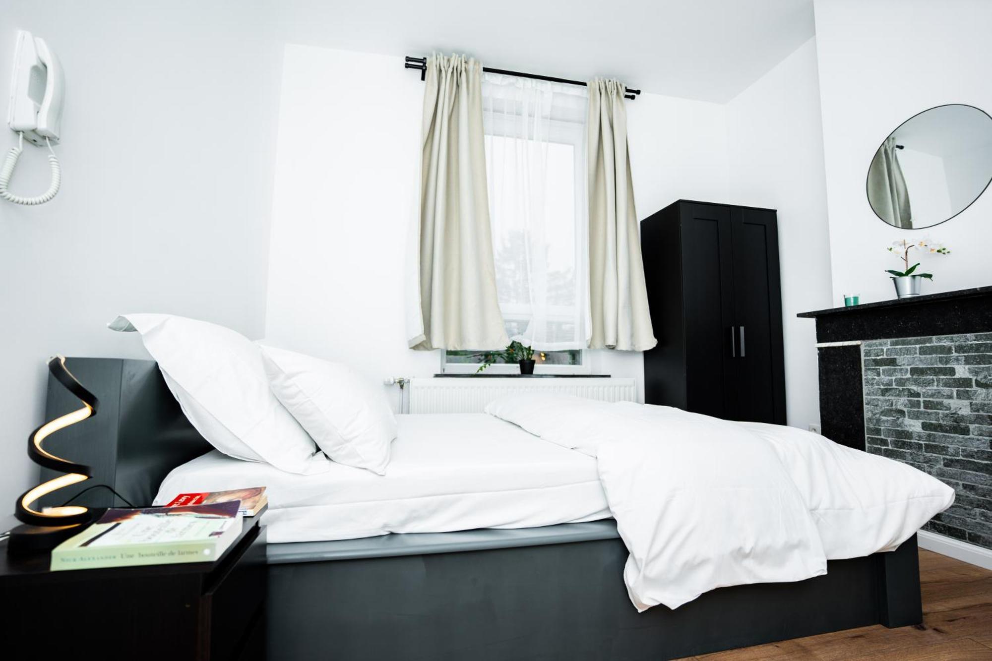 Homestay R1 Avec Salle De Bain Partagee Pres De L'hopital De La Citadelle A Liege
